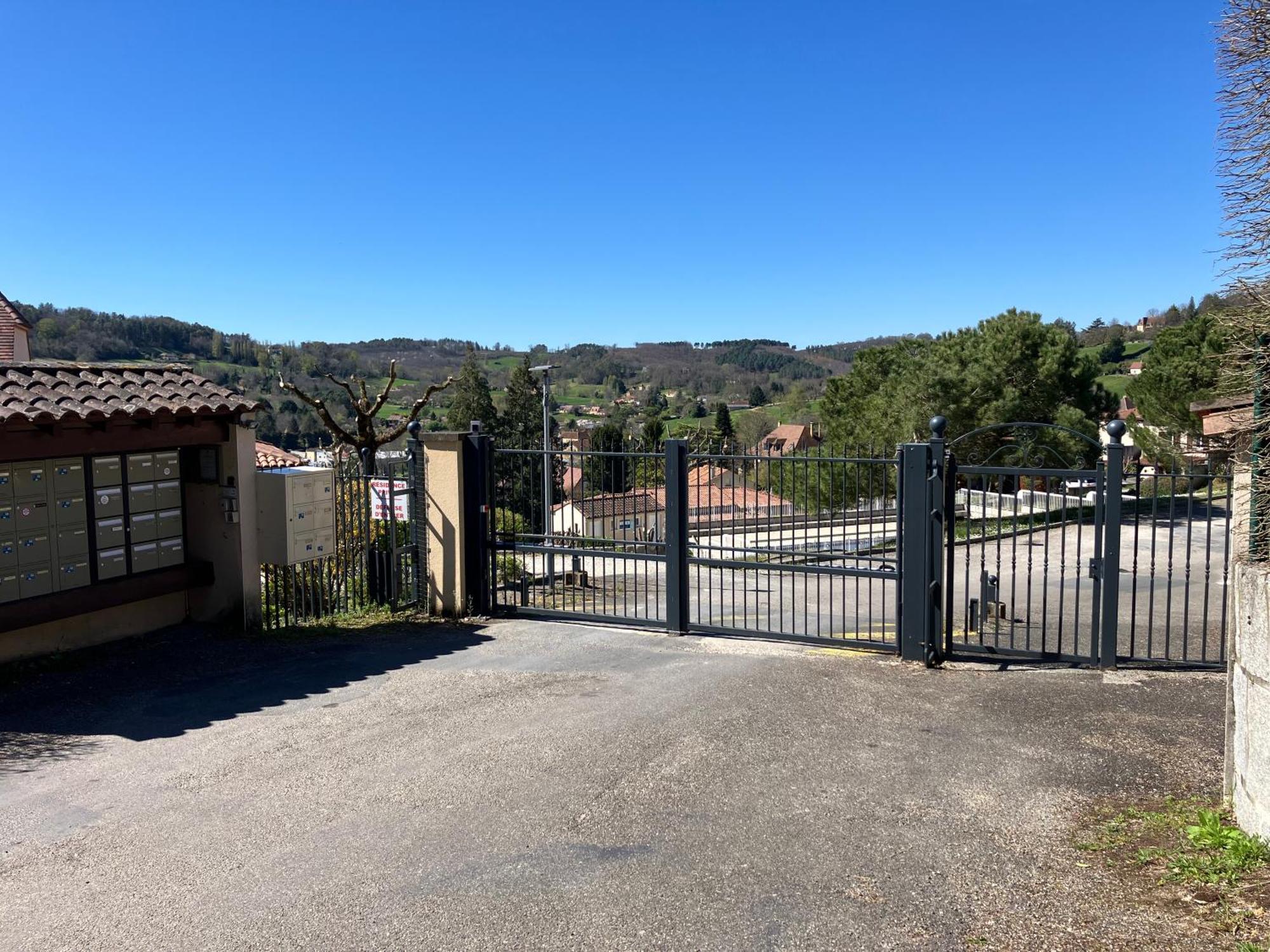Le N4 Des Hauts De Sarlat, Clim Piscine Parking Eksteriør billede